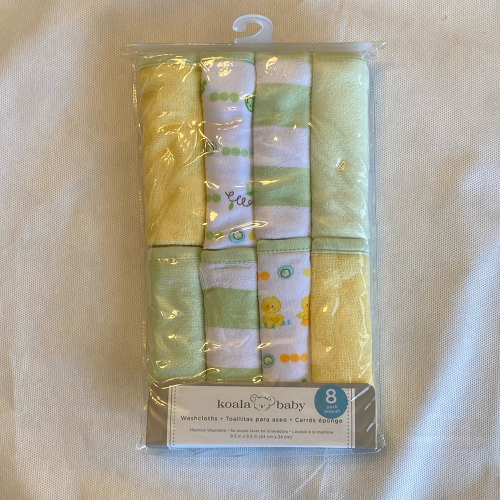 (Unopened) new with tags Eight pack koala baby washcloths
